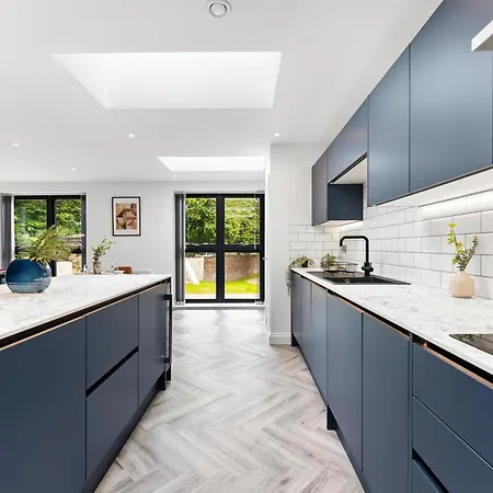 Winter Offer! Chic Large - Parking