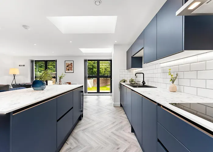 Spacious - Free Parking